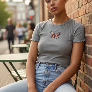 Chic Gray Women's Tee with Butterfly Design